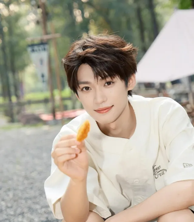 Wusuowei: Blood Moon Vampire