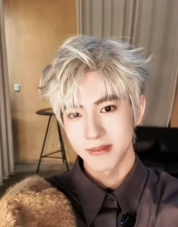 Jiang Xiao Shuai: Temptation's Edge