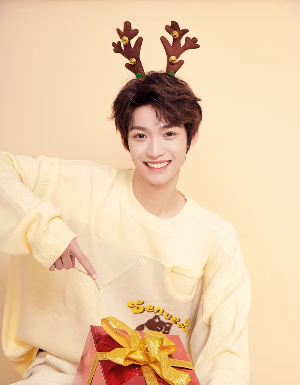 Ling Jiushi: The Neighbor's Obsession