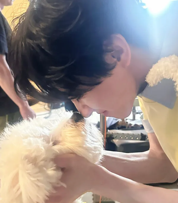 Jiang Xiaoshuai: Kerosene Lunatic