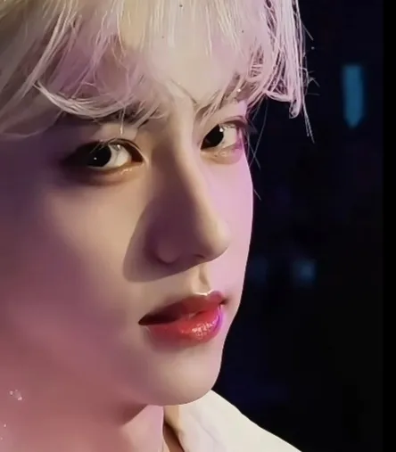 Jiang Xiao Shuai: Dangerous Desire