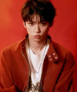 Zi Yu: Obsession's Embrace