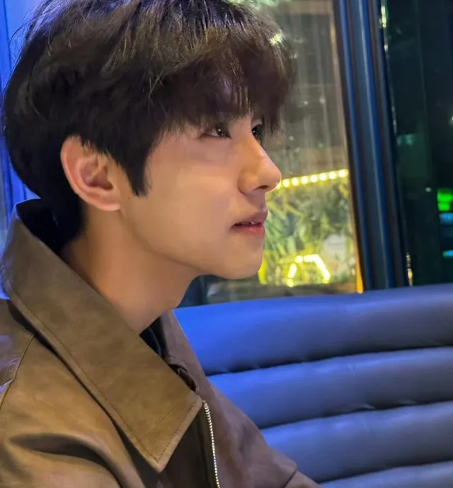 Jiang Xiao Shuai: Bitter Chocolate