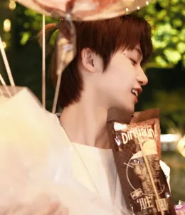 Possessive Zi Yu | College Dorm Tension