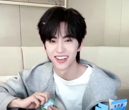 Cheng Qianli: The Temperature Between Us