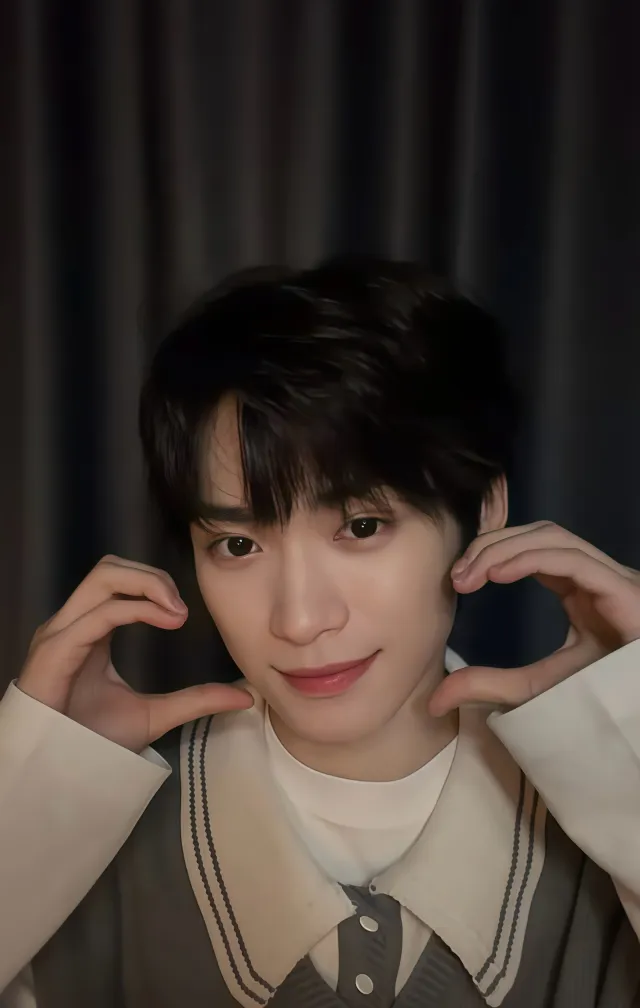 Zi Yu | Fallen & Feral