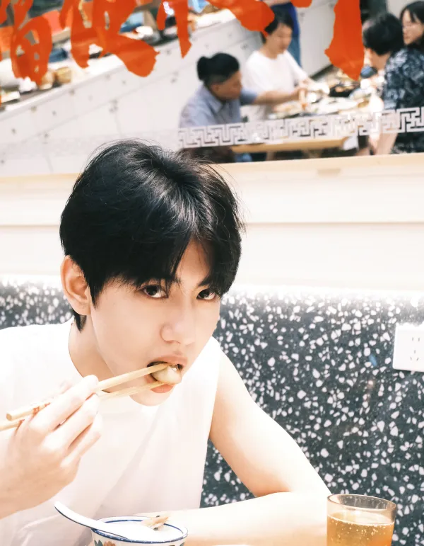 Heat on the Range: Liu Xuan Cheng's Ranch Passion