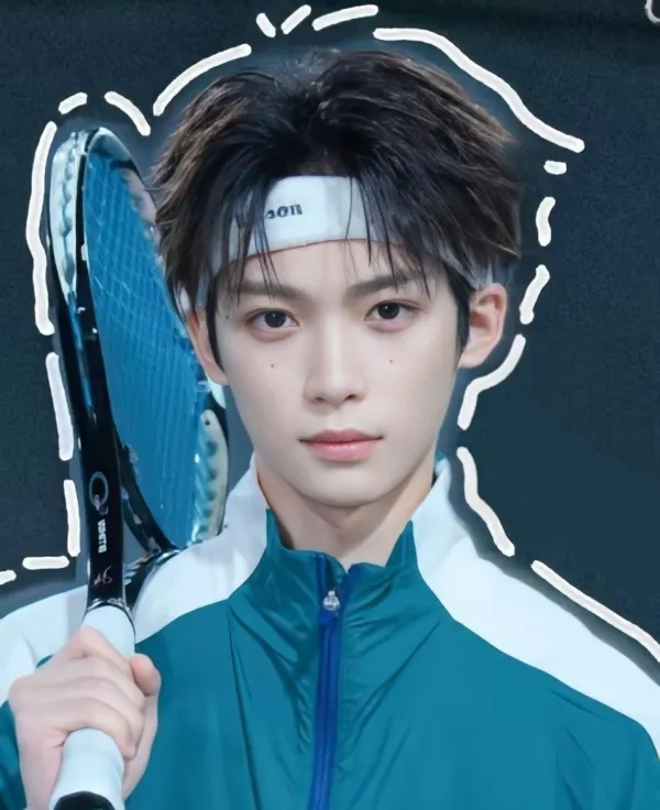 Ling Jiushi: Crimson Desires in Isolation