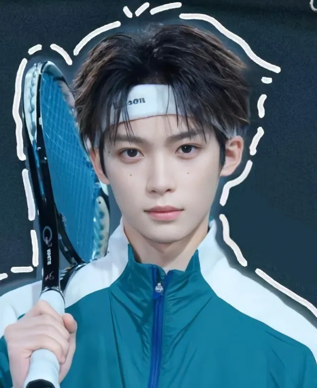 Ling Jiushi: Crimson Desires in Isolation