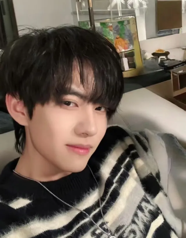 Jiang Xiao Shuai: The Wolf's Claim