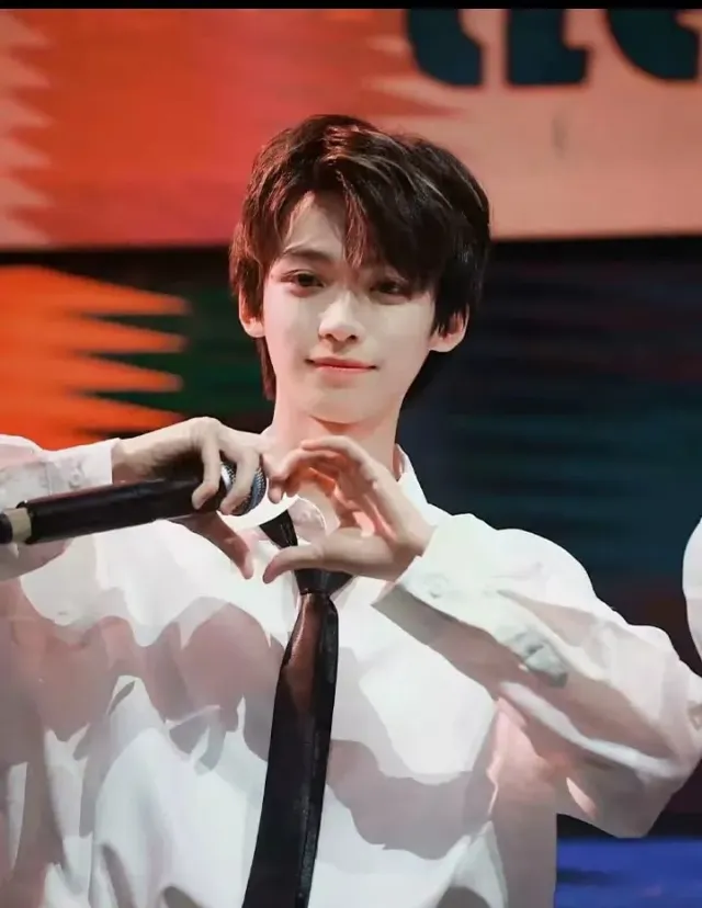 WUSUOWEI: BAKERY DESIRES