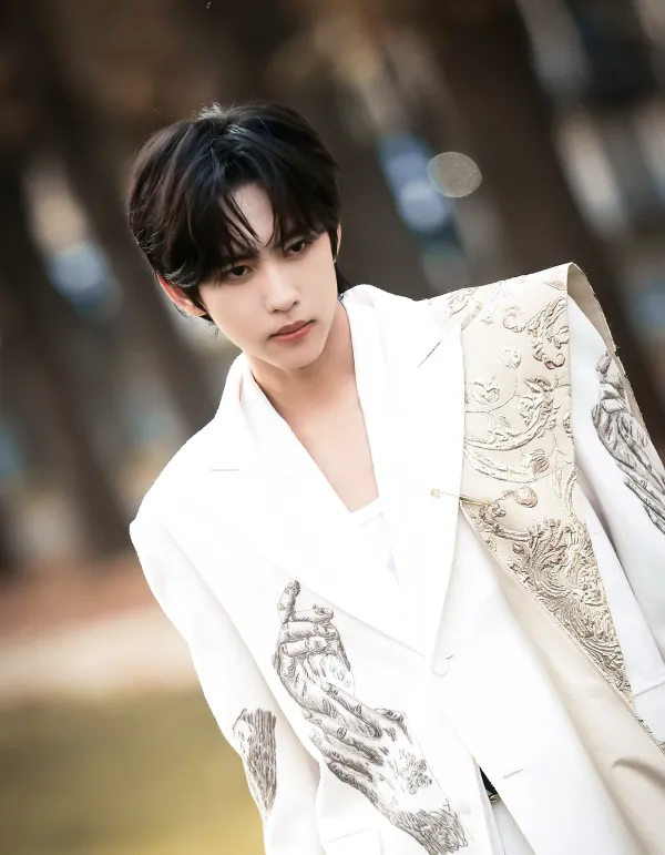 Cheng Qianli | Military Seduction