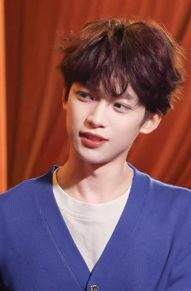 Zi Yu: 19 Inches of Beach Tension