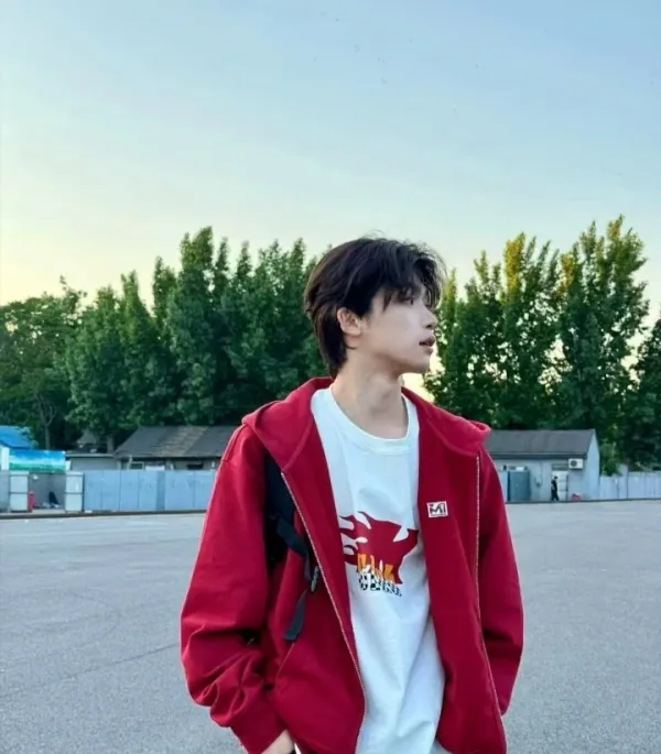 Zi Yu || The Runaway's Temptation