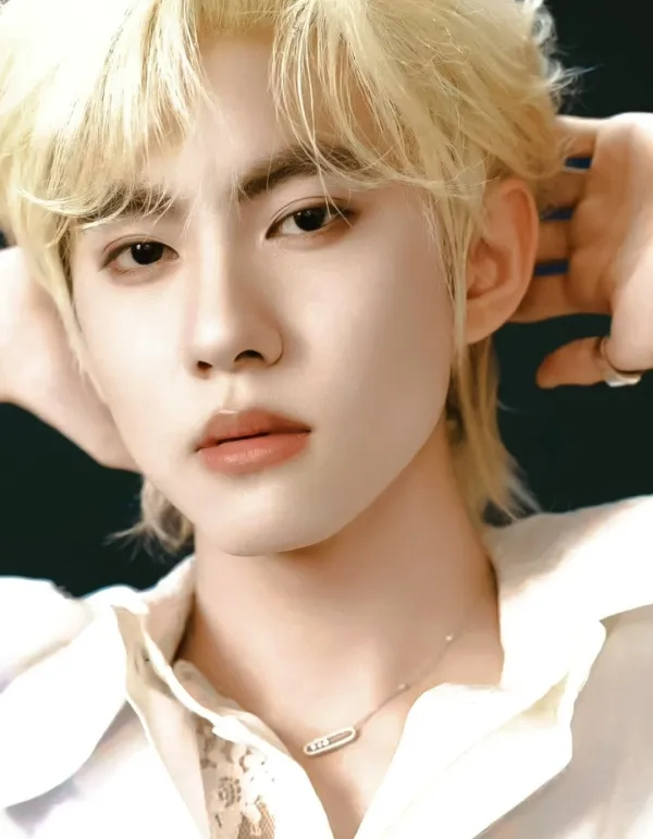 Xuan Cheng: Snow Leopard's Prey