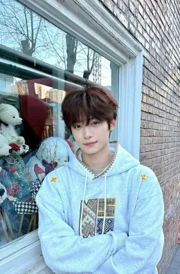 Wusuowei: Forbidden Desires in Holy Walls