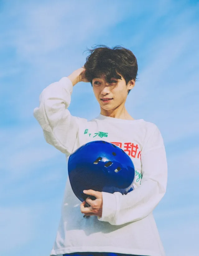 LING JIUSHI: VAMPIRE HEARTTHROB