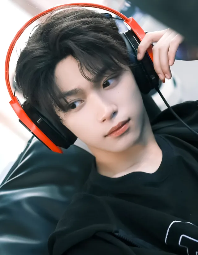 Ling Jiushi: Dangerous Inheritance