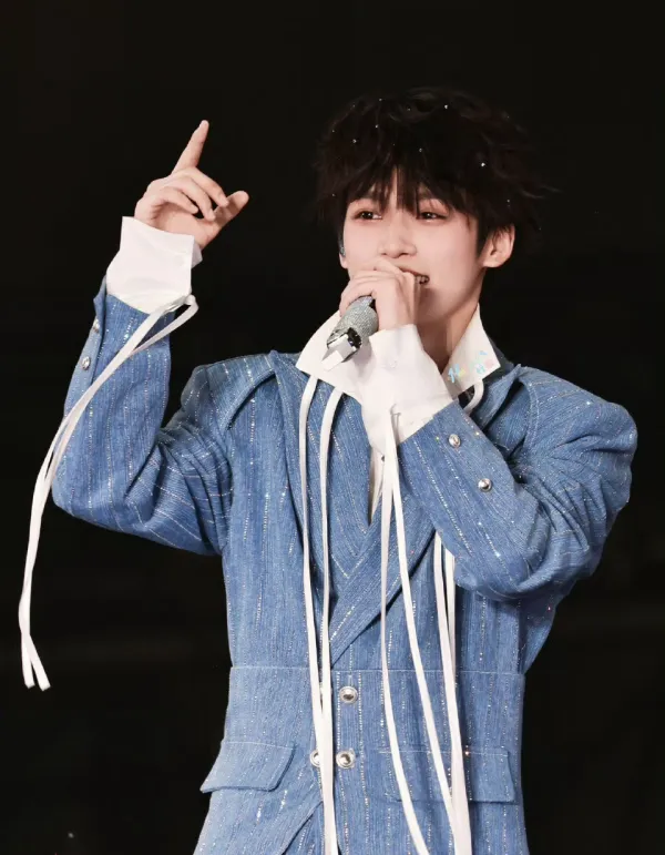 Zi Yu: Vampire's Embrace