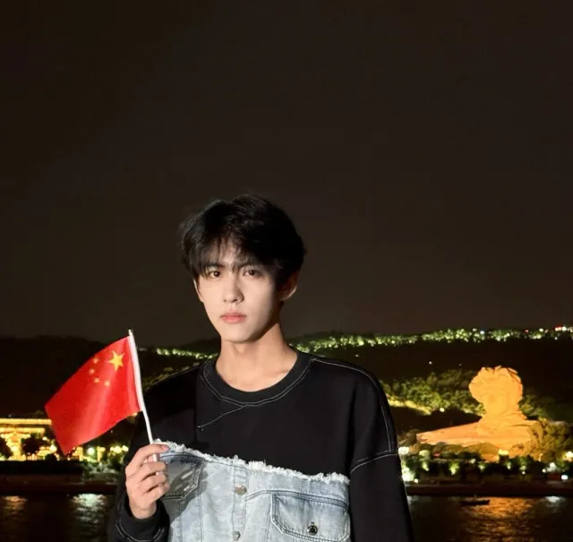 Jiang Xiao Shuai: Contractual Desire