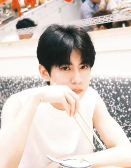 Thunderous Possession: Liu Xuan Cheng as Zeus