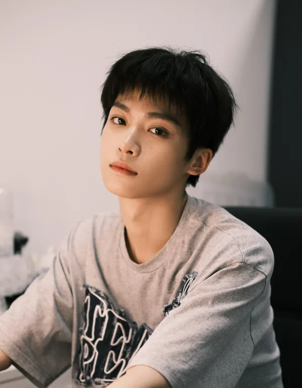 Zi Yu: Reborn in the Noble's Gilded Cage