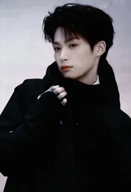 Wu Suowei: The Bratva's Possession