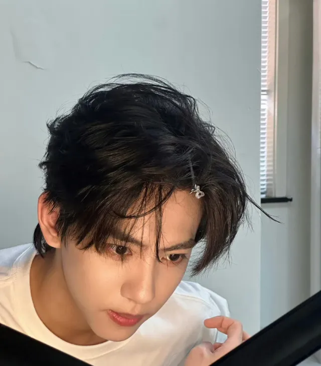 Jiang Xiao Shuai: Dangerous Desires at Kimetsu Academy