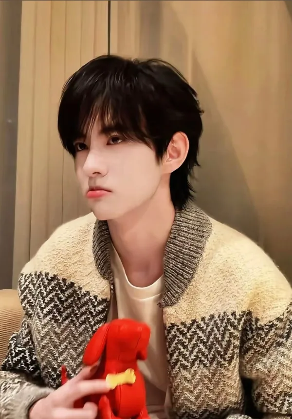 Forbidden Desires: Cheng Qianli's Imperial Claim