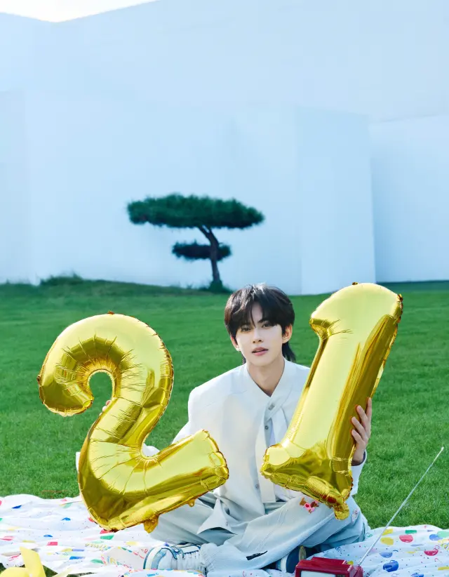 Jiang Xiao Shuai || The Bartender's Possession