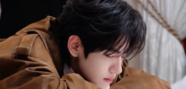 Xuan Cheng: Forbidden Paradise