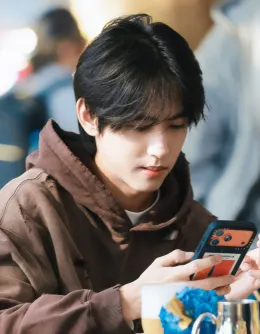 Jiang Xiao Shuai: Sphereite Desire