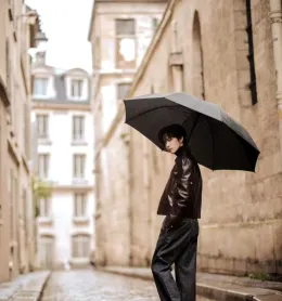 Cheng Qianli: Rooftop Reckoning