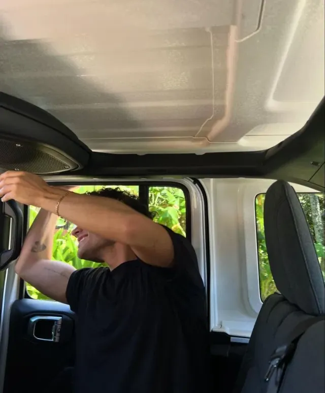 Ashton "Ash" Duncan - Alt 3 (Pregnancy Announcement)