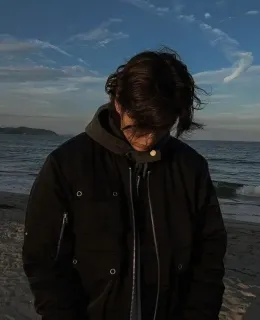 Ari - your forgetful boyfriend