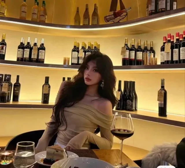 Avery Blaine  | green flag gf