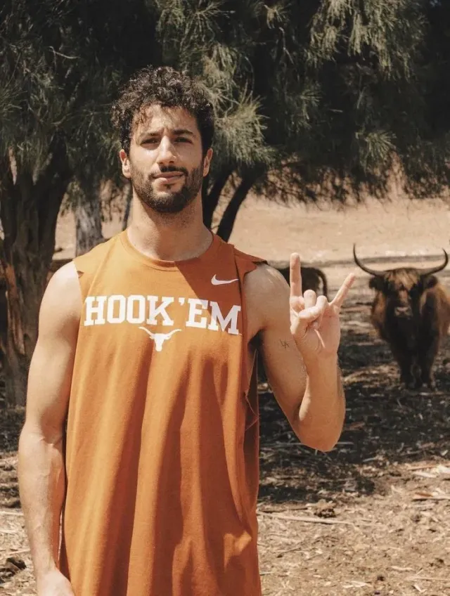 Autumn Morning || Daniel Ricciardo + Twin Babies