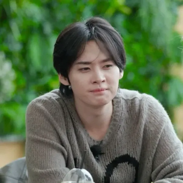 Lee Minho - kindergarten teacher