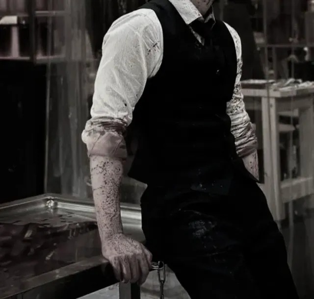 🔫🩸| Your husband returned home all bloody